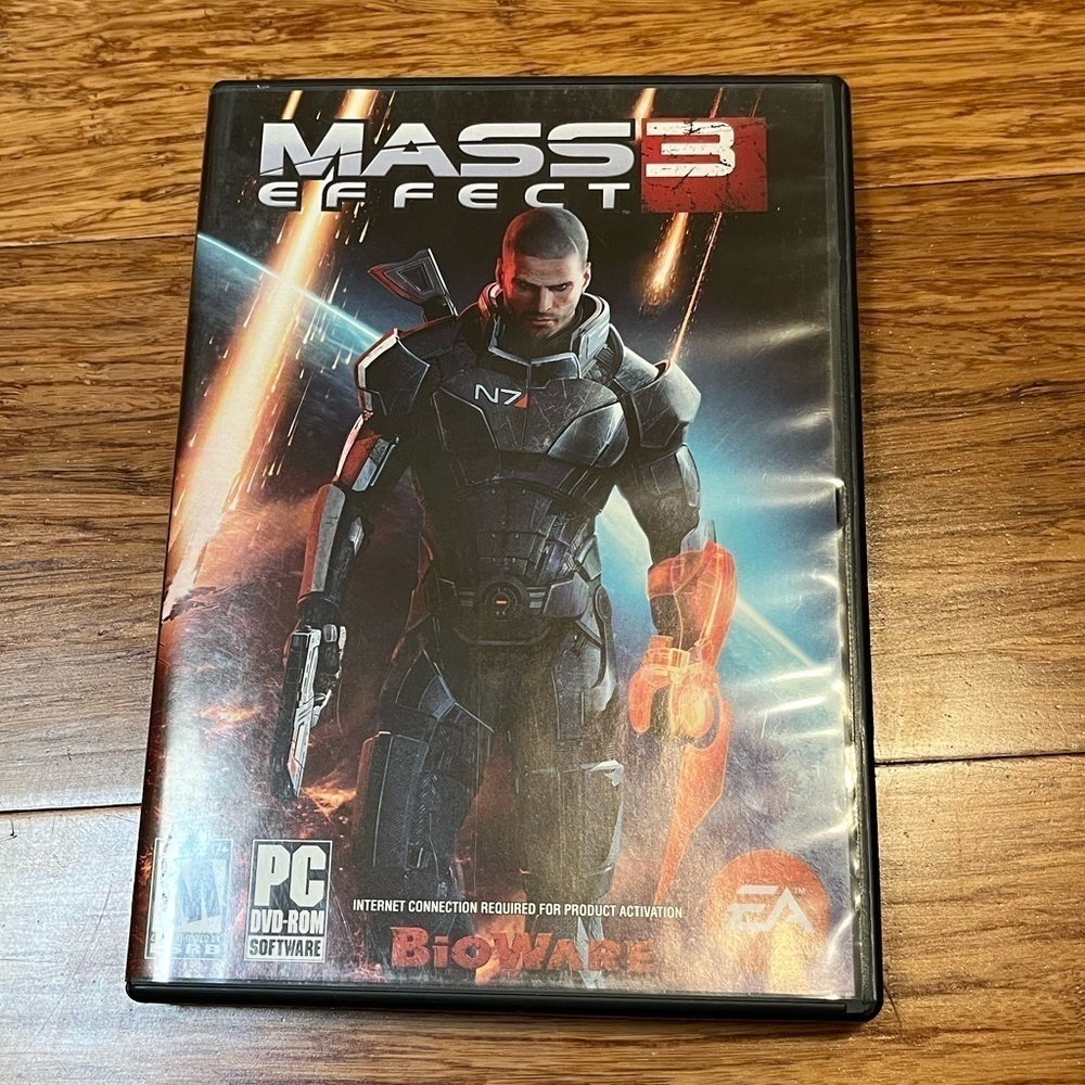 Mass Effect 3 PC game 2 DVD set w/ instruction booklet and case